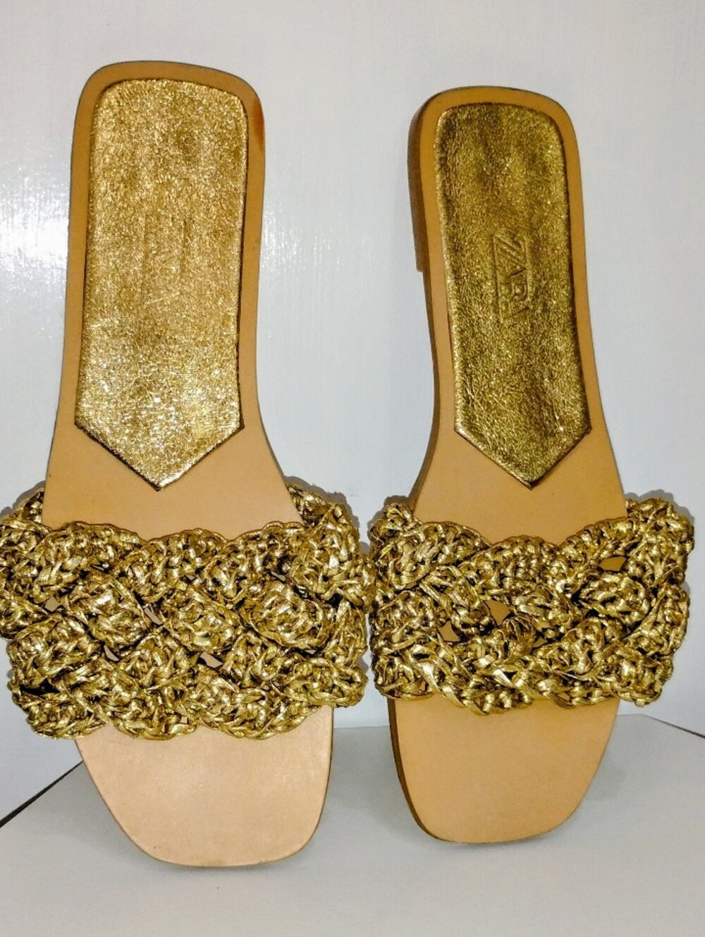 ZARA GOLD SLIDES - Picture 1 of 6